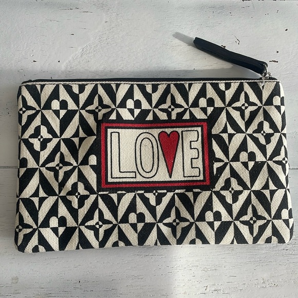 Brighton love pouch like new heart front Blck white canvas and leather trim - Picture 2 of 7